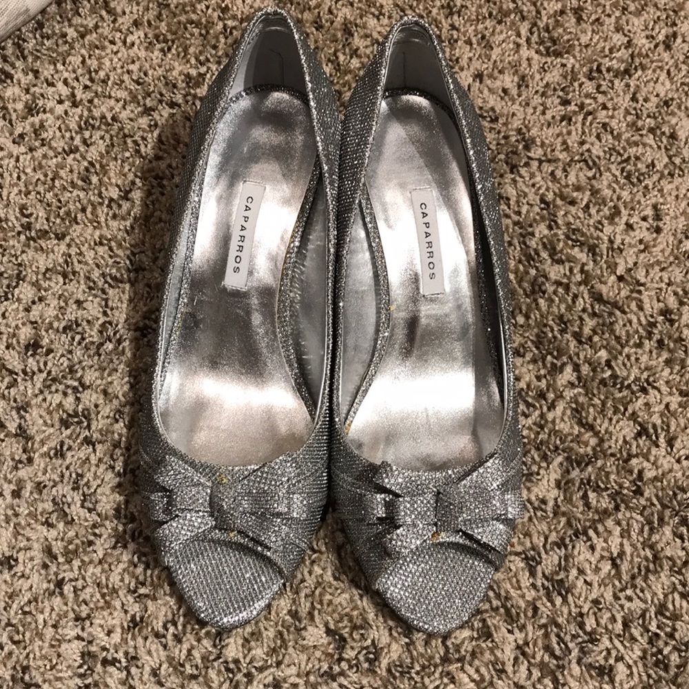 Heels - Picture 2 of 3